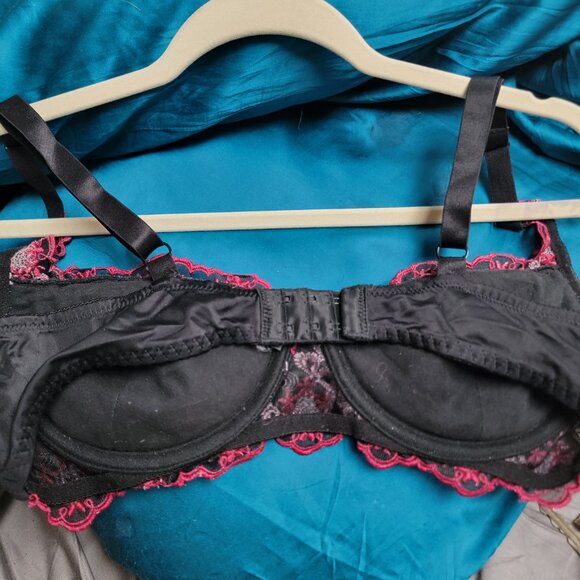 Vintage Fredericks of Hollywood Water Bras Set of 2 - Picture 2 of 5